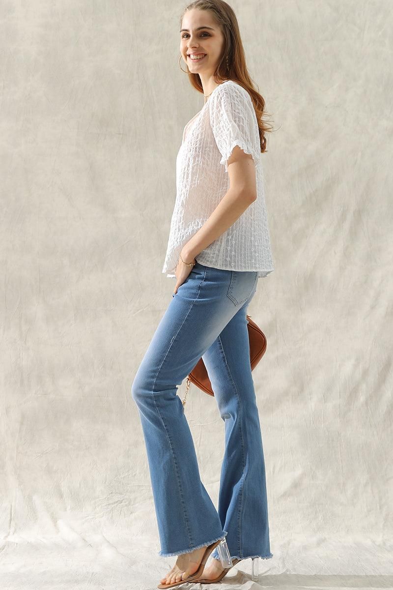 V NECK FLORAL RUFFLED PUFF BUTTON BLOUSE - Doublju