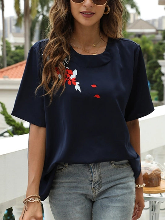 Pullover Fresh Sweet Embroidered Blouse ??Lightweight Women's Top