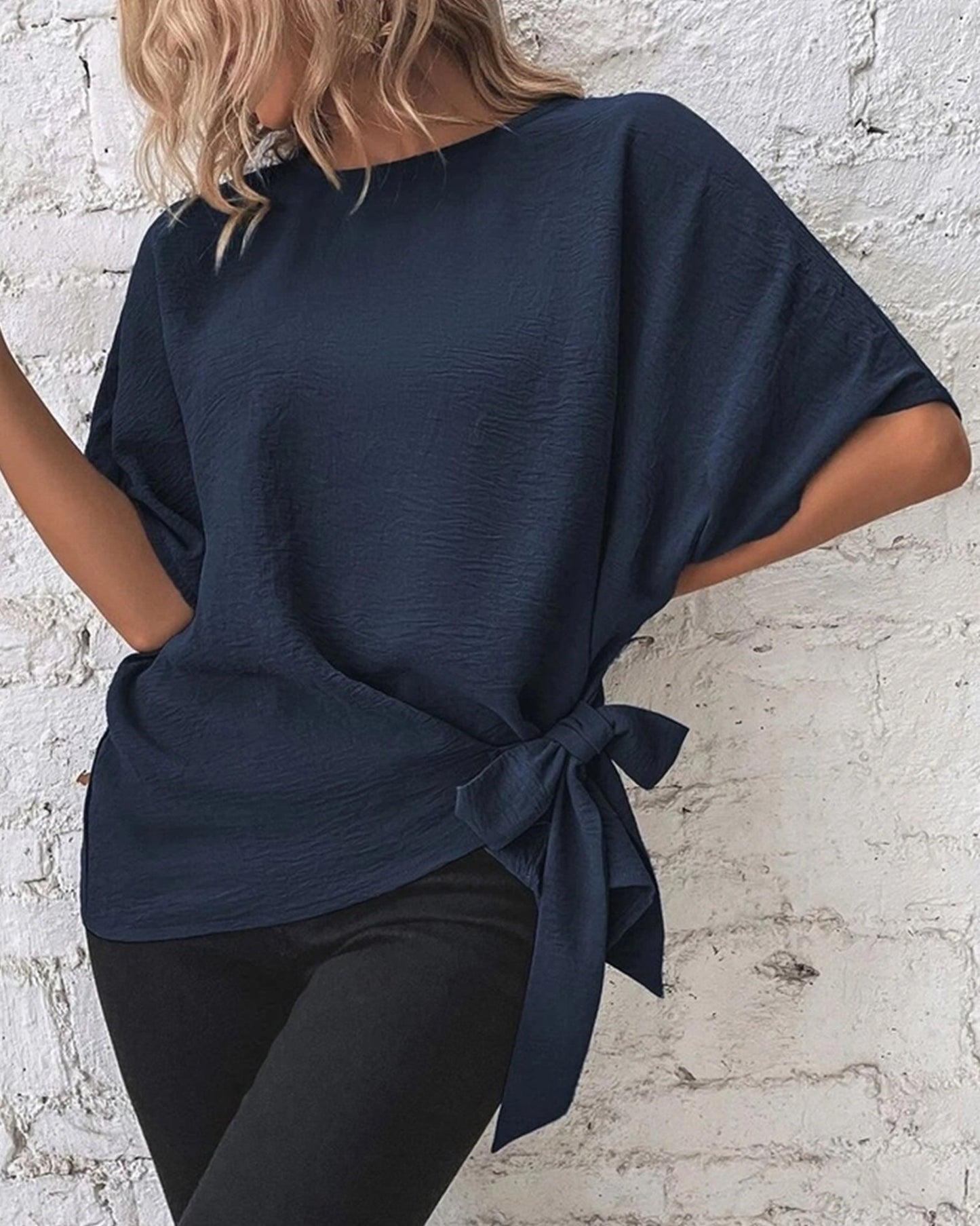 BATWING SLEEVED HEM KNOT LOOSE BLOUSE