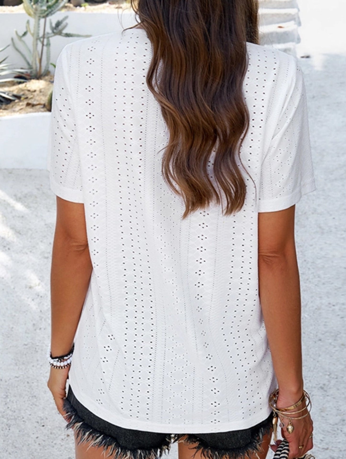 Temperament Casual Solid Color V-Neck Blouse ??Lightweight Summer Top for Women