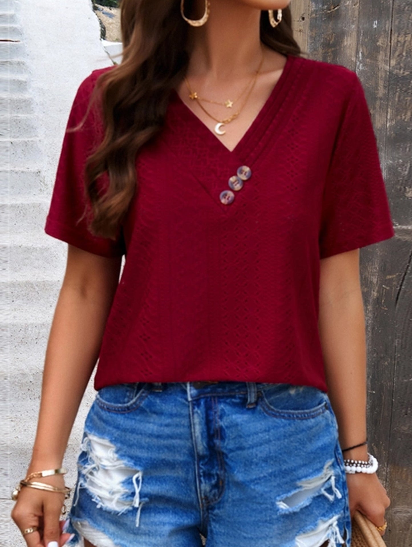 Temperament Casual Solid Color V-Neck Blouse ??Lightweight Summer Top for Women