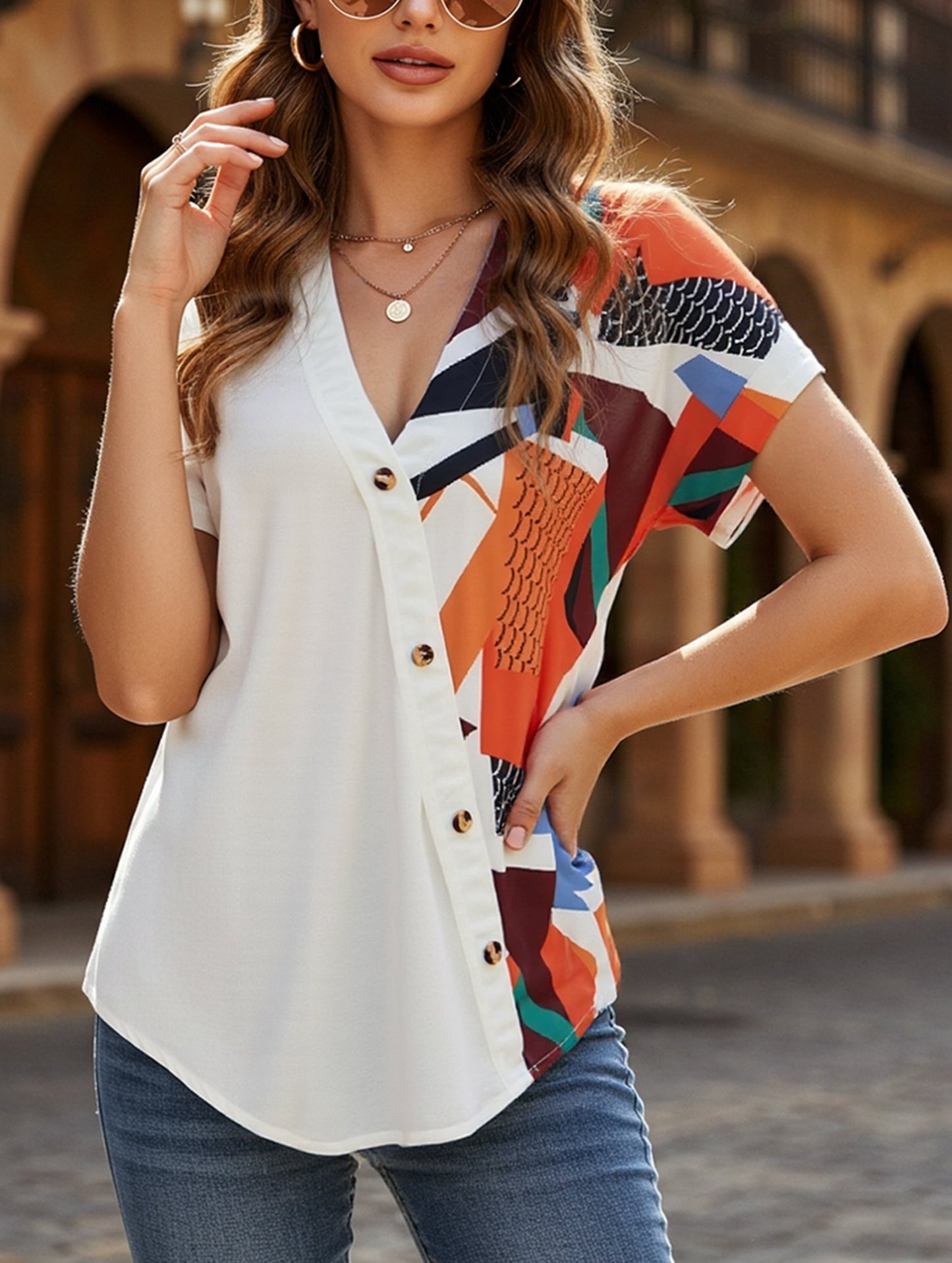V-Neck Geometric Print Shoulder Loose Chiffon Top ??Lightweight & Breezy