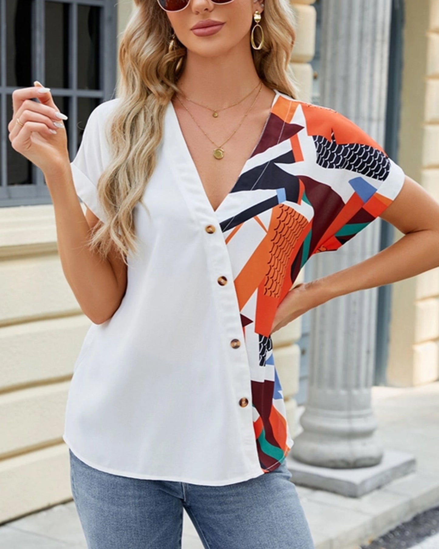 V-Neck Geometric Print Shoulder Loose Chiffon Top ??Lightweight & Breezy