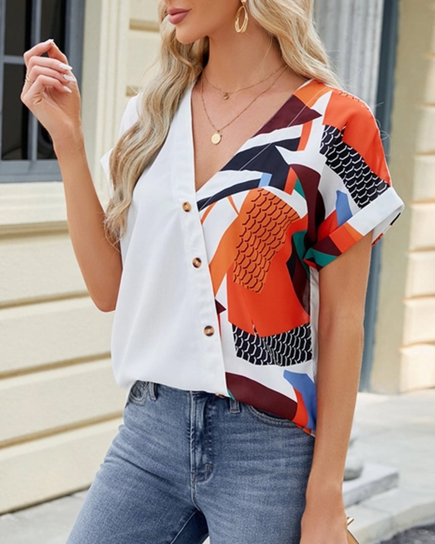 V-Neck Geometric Print Shoulder Loose Chiffon Top ??Lightweight & Breezy