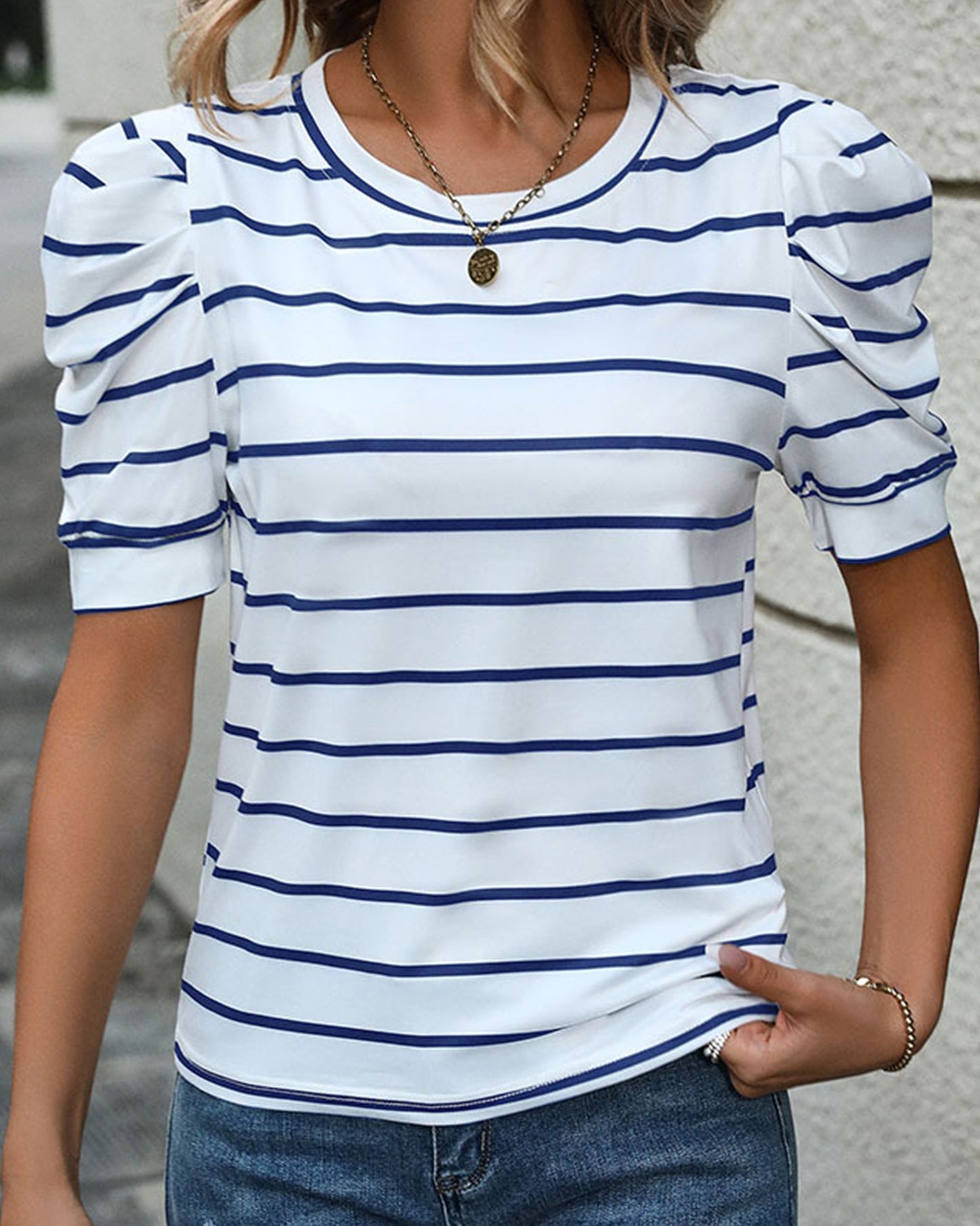 CASUAL LAMB LEG SLEEVE STRIPED CREWNECK T-SHIRT