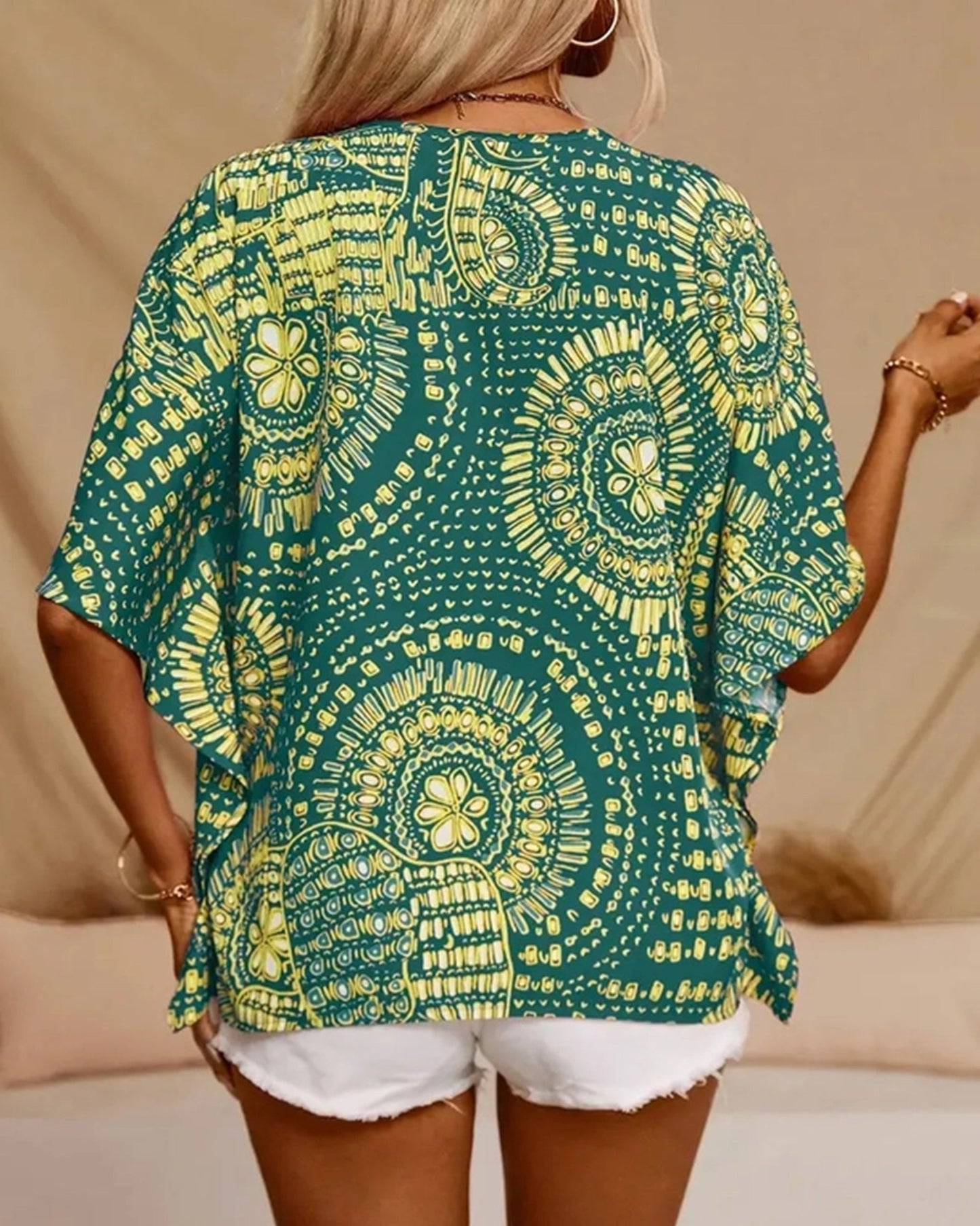 V-Neck Printed Resort-Style Bat-Sleeved Top ??Breezy & Chic Summer Essential