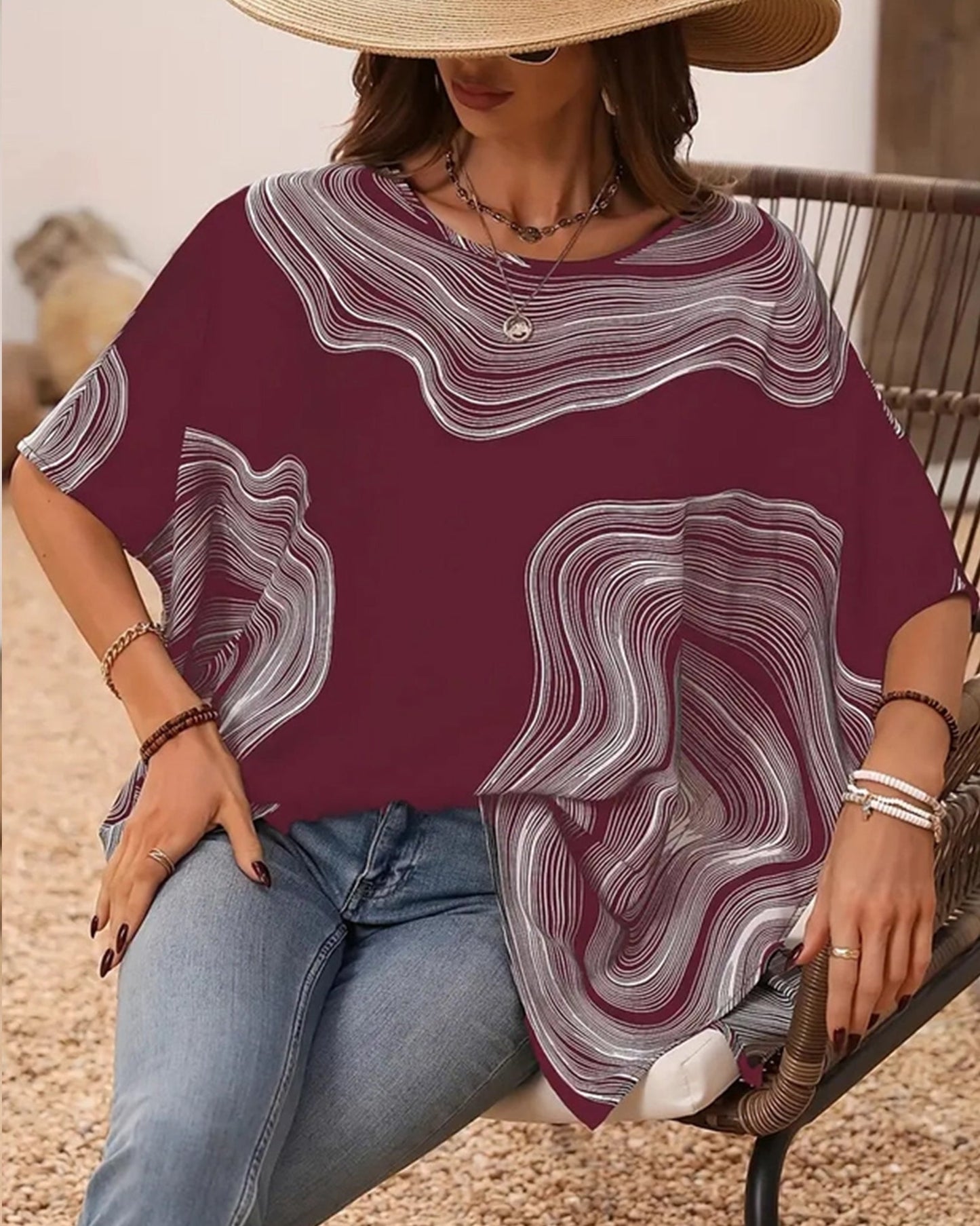 Casual Printed Bat Sleeve Top with V Neck and Loose Fit