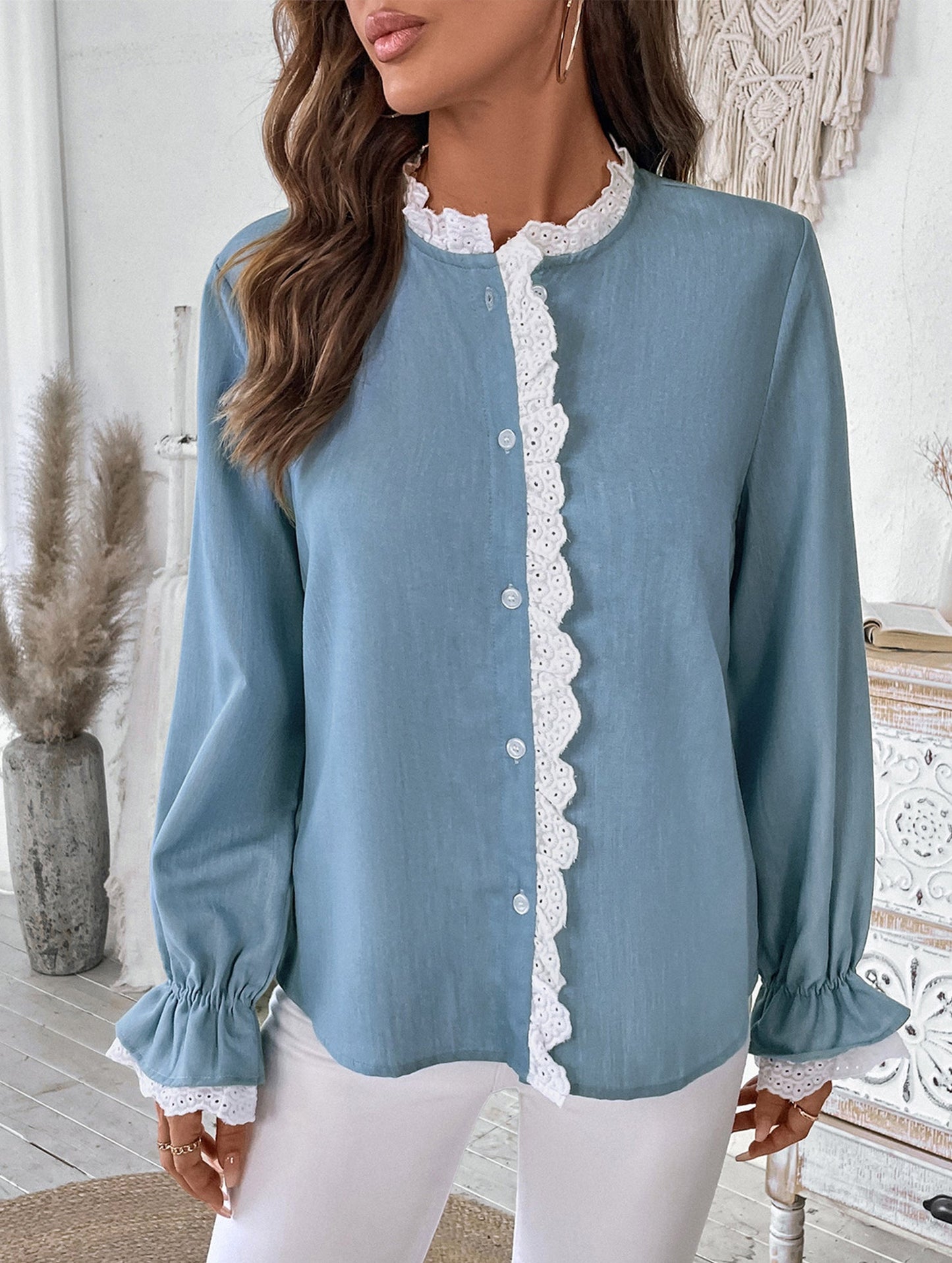 Commuting long-sleeved lace cardigan top