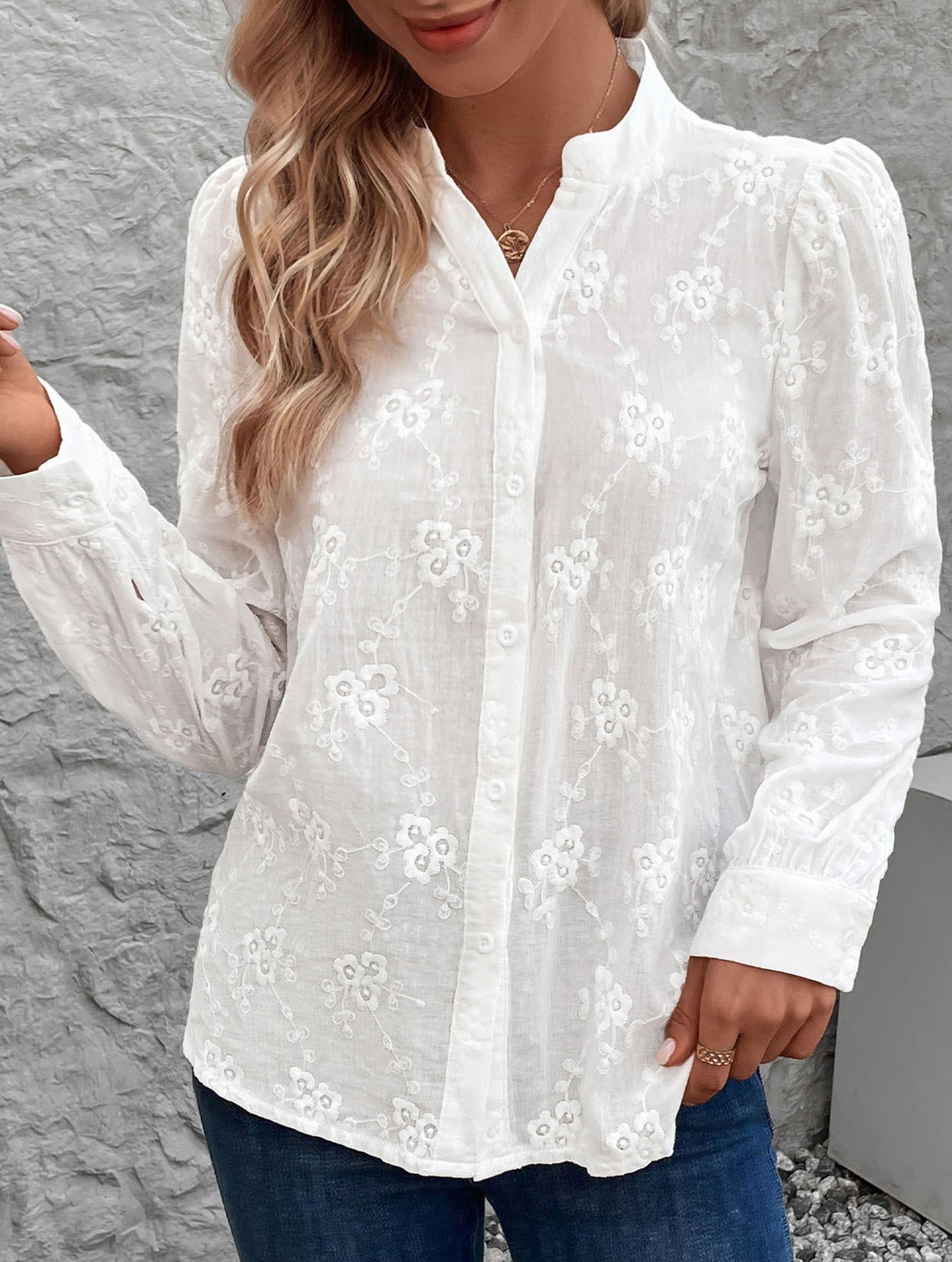 Lace embroidery blouse
