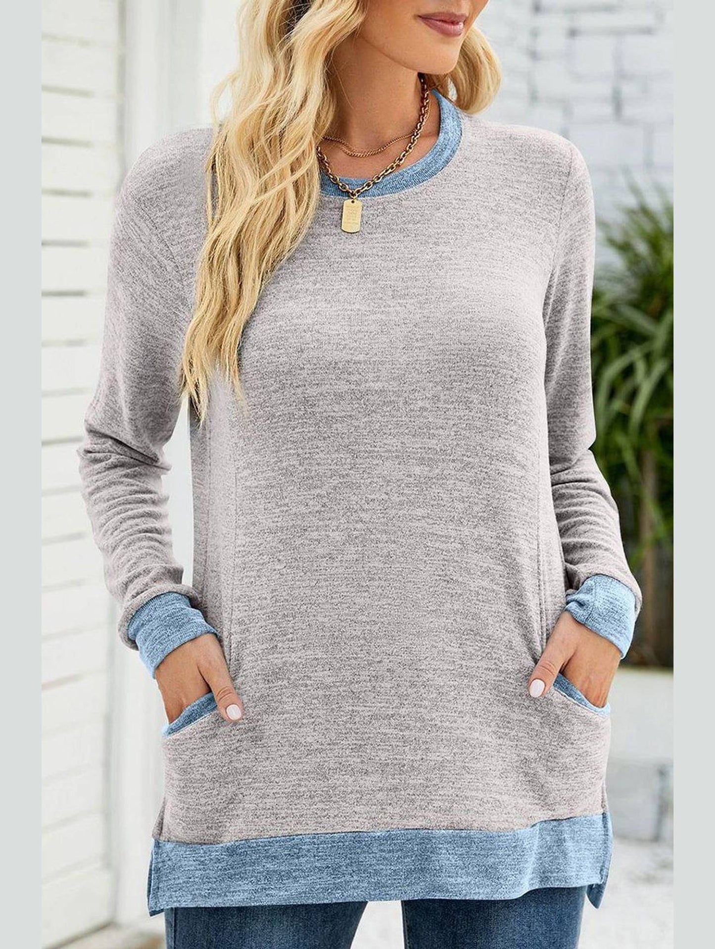 WOMEN ROUND NECK PULLOVER TOP WITH POCKETS