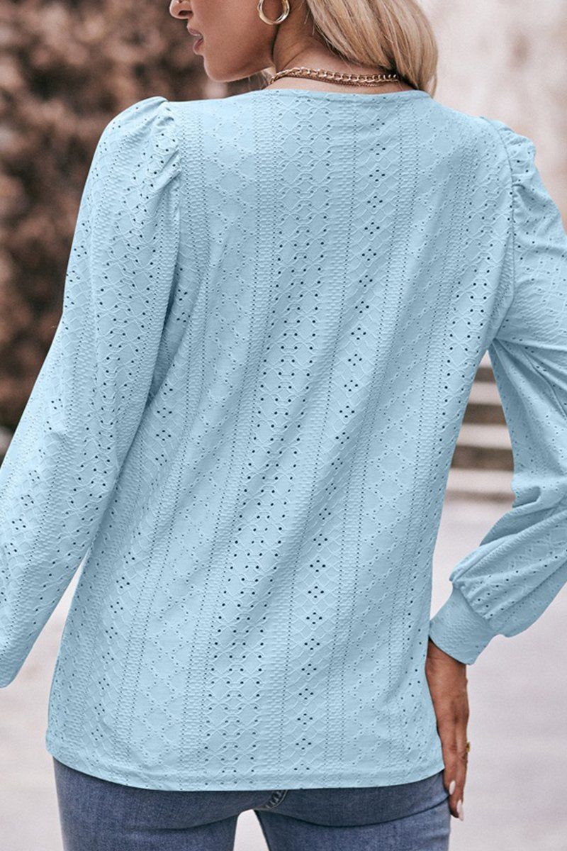 WOMEN U NECK EYELET FITTED CUFF TEE