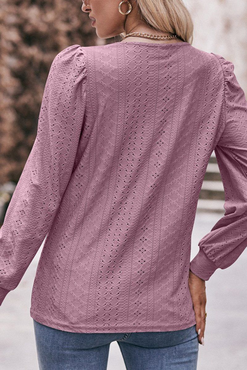 WOMEN U NECK EYELET FITTED CUFF TEE