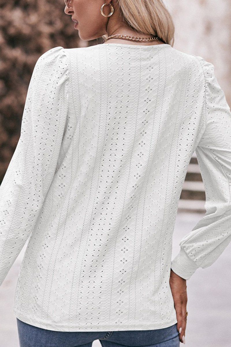 WOMEN U NECK EYELET FITTED CUFF TEE