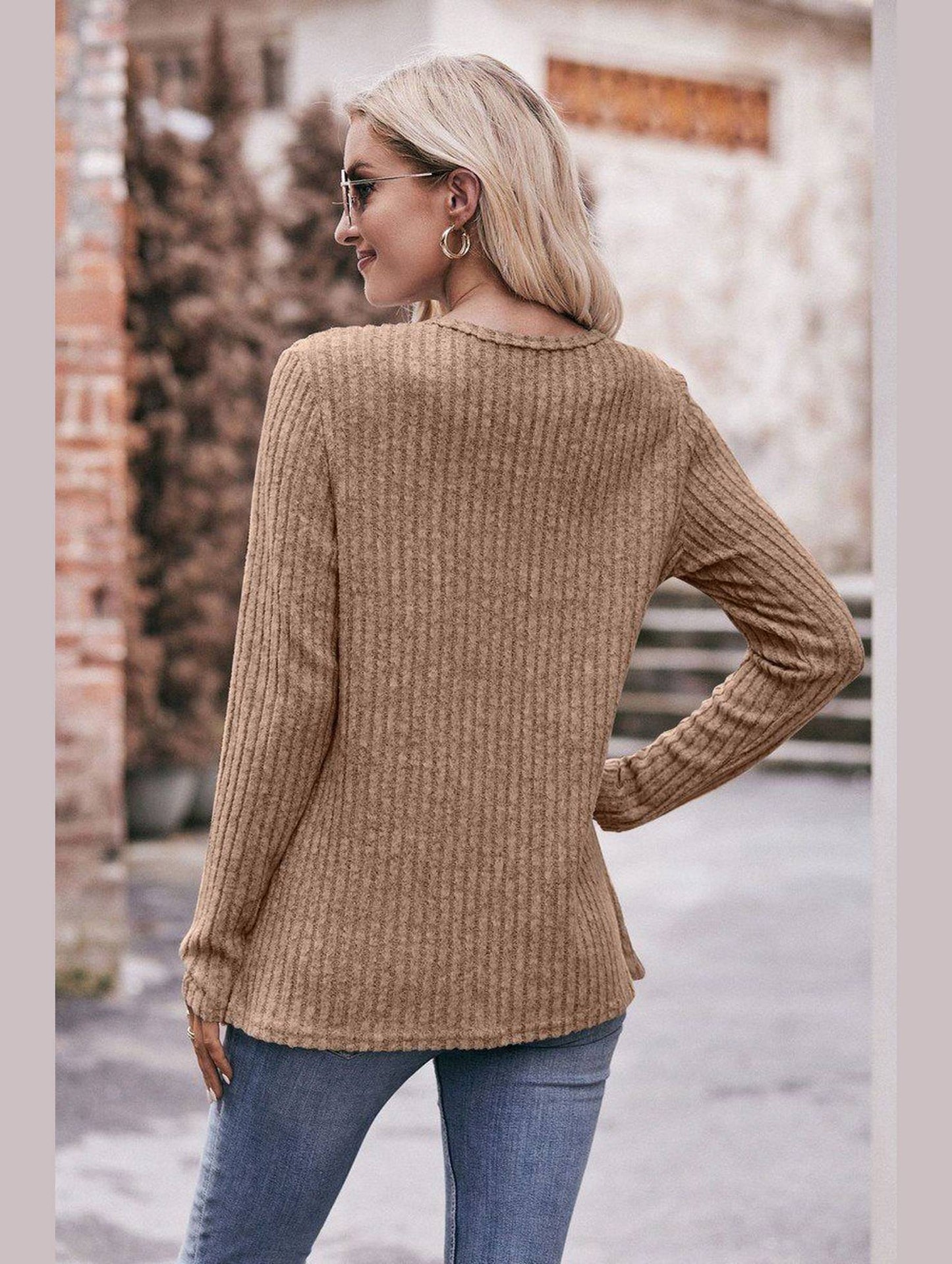ROUND NECK BUTTON FITTING CORDUROY PULLOVER