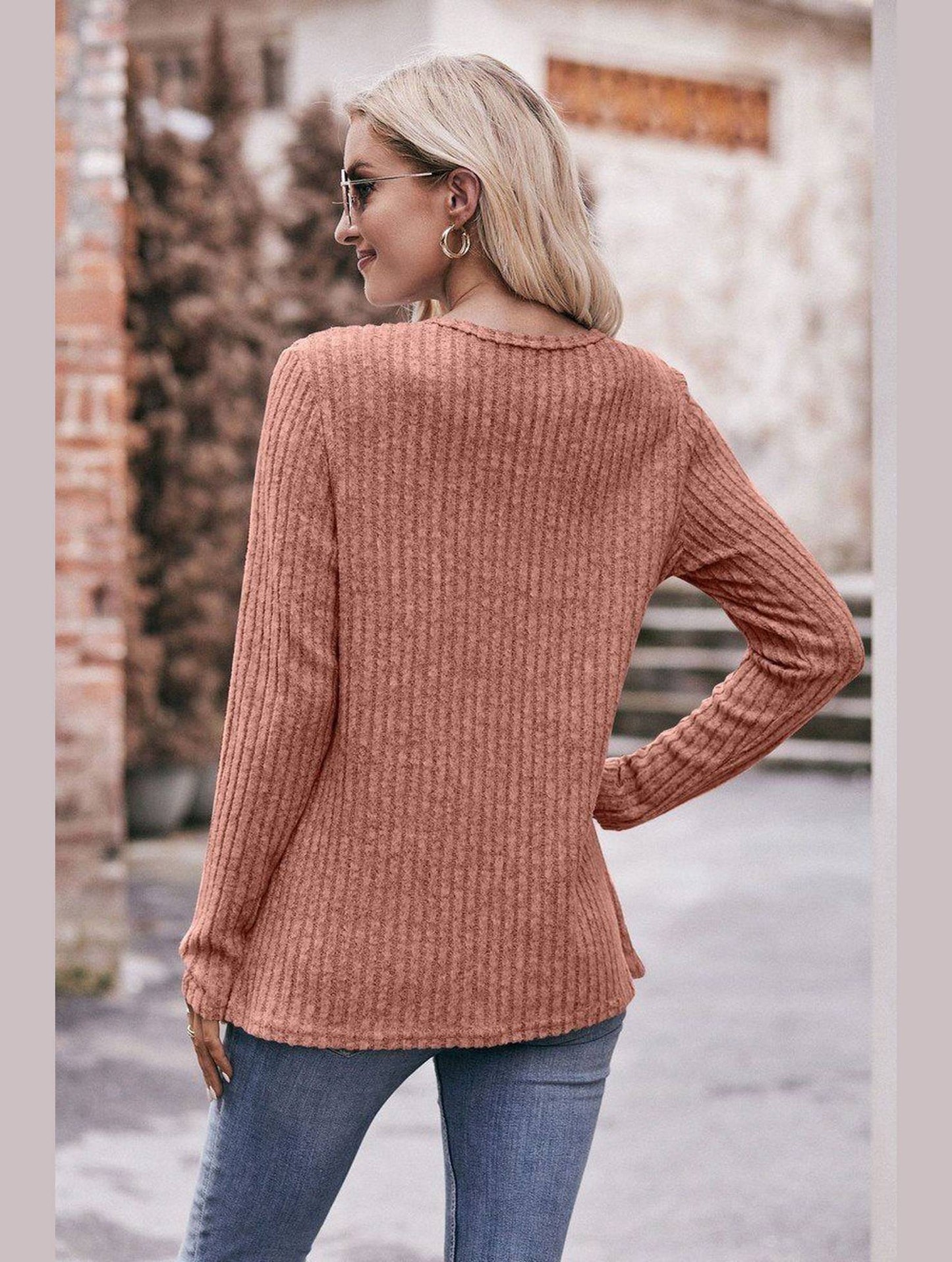 ROUND NECK BUTTON FITTING CORDUROY PULLOVER