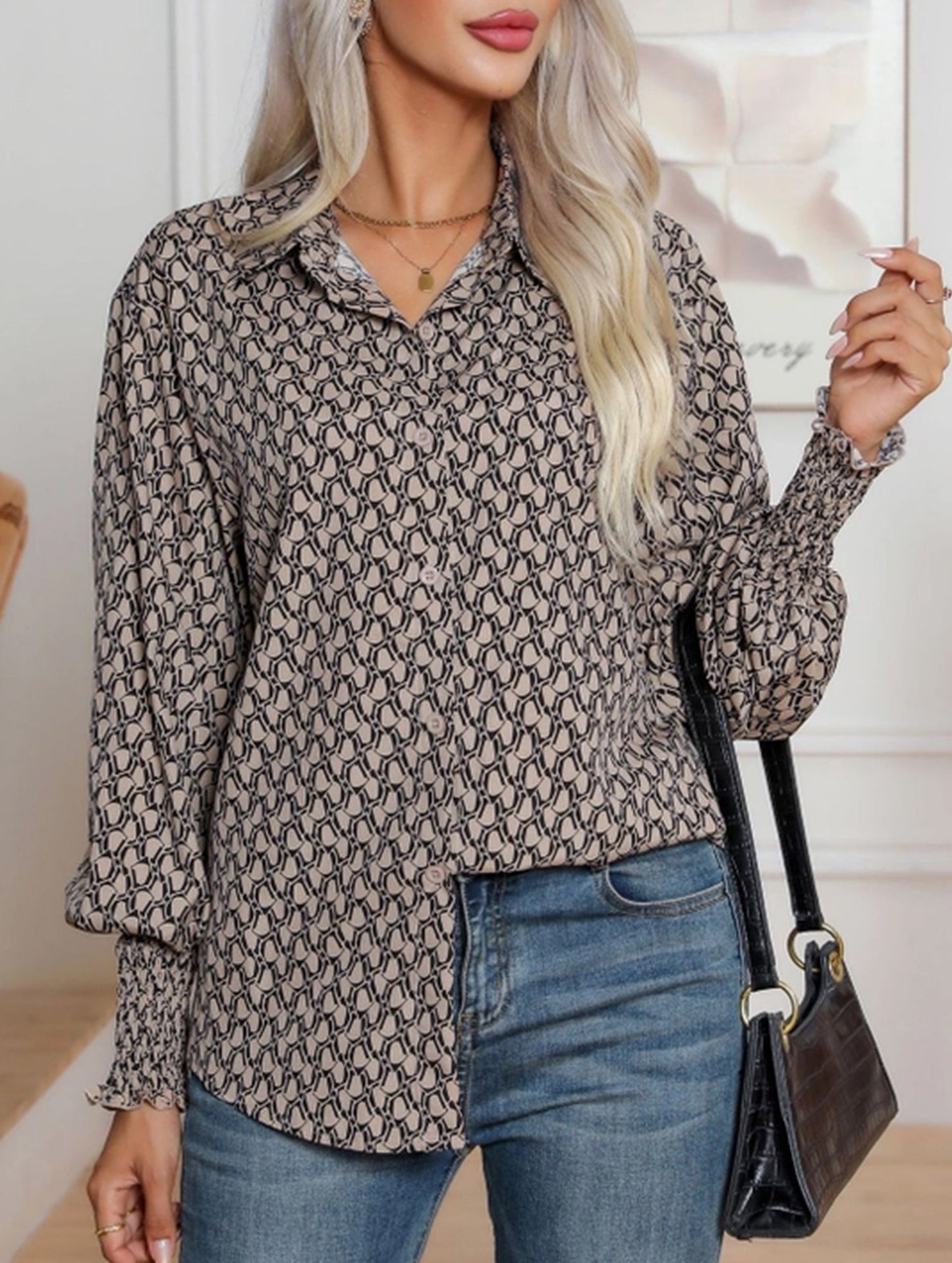 WOMEN'S SHIRT WITH PRINTED LANTERN SLEEVES