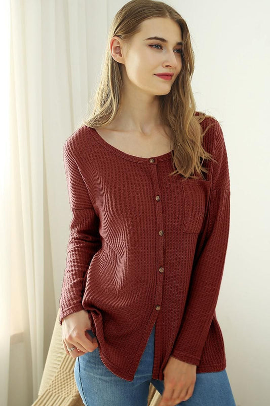 R NECK DETAILED BUTTON BRUSHED WAFFLE TOP - Doublju
