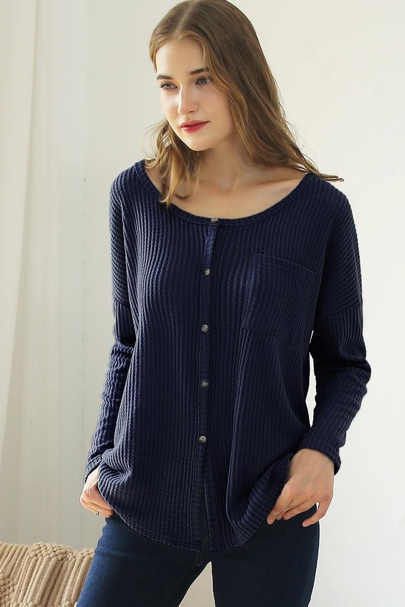 R NECK DETAILED BUTTON BRUSHED WAFFLE TOP - Doublju