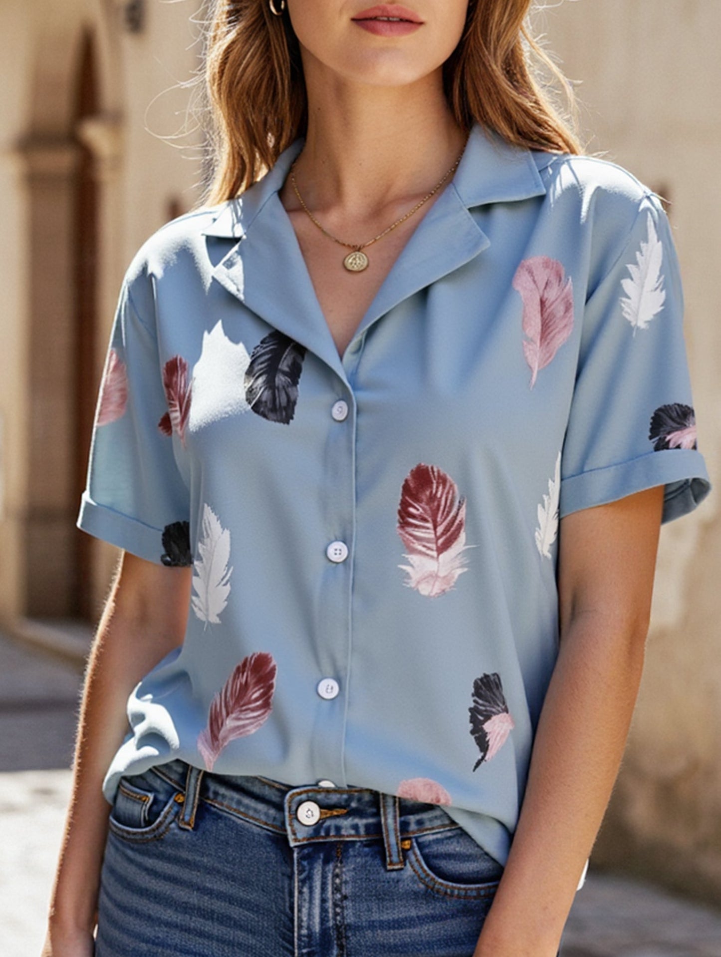 Suit Collar Feather Detail Shirt ??Short Sleeve Loose Fit, S??œXL