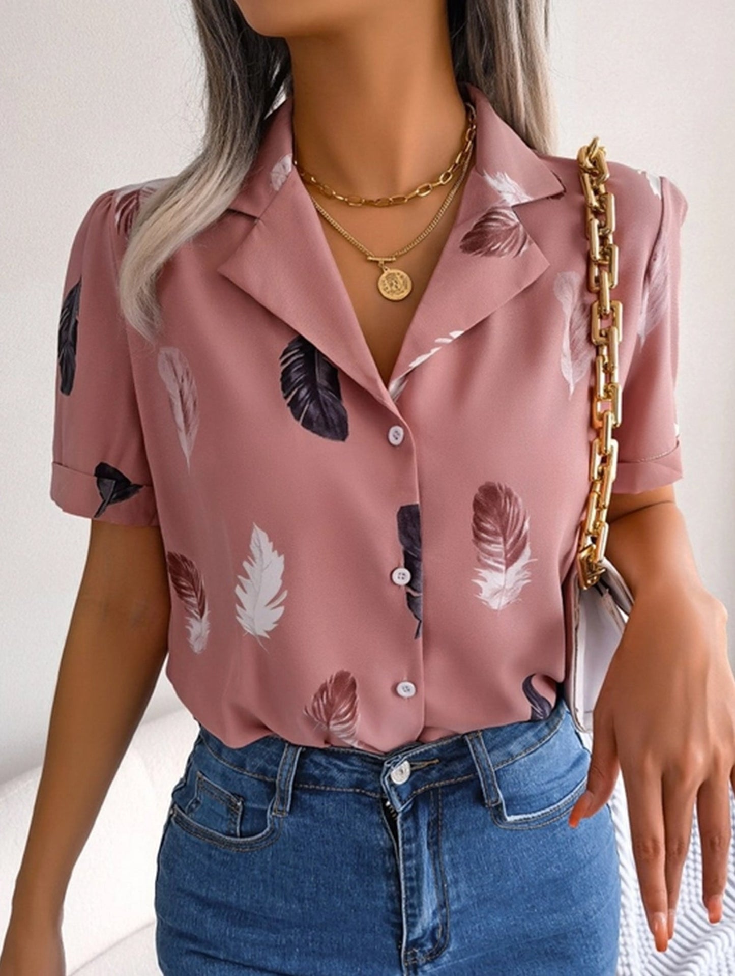 Suit Collar Feather Detail Shirt ??Short Sleeve Loose Fit, S??œXL