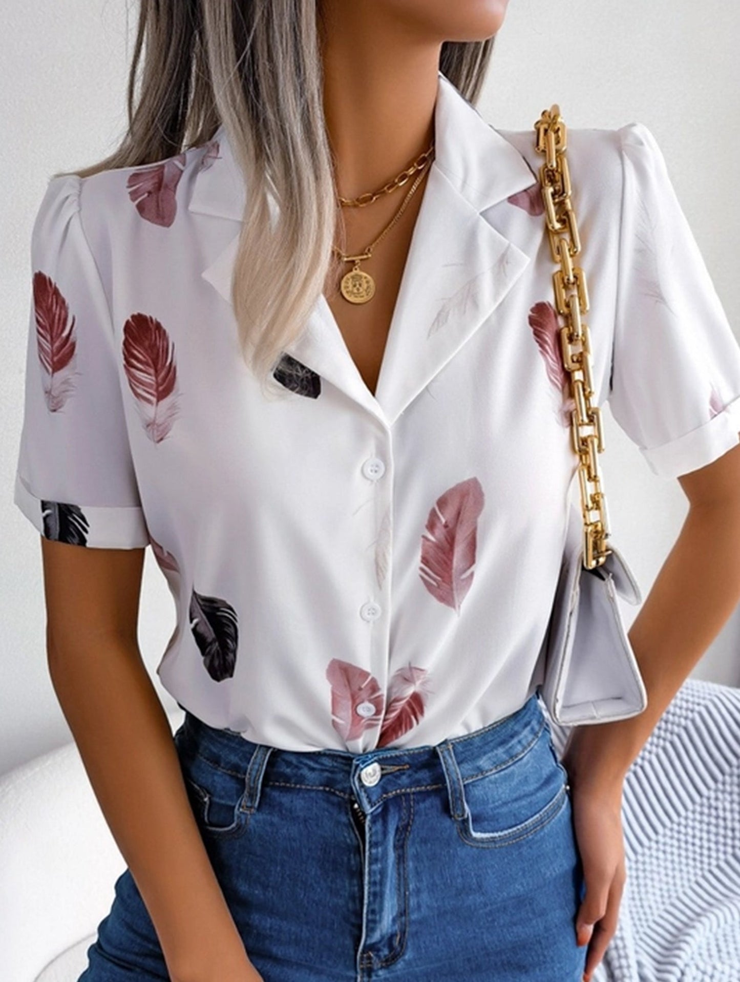 Suit Collar Feather Detail Shirt ??Short Sleeve Loose Fit, S??œXL