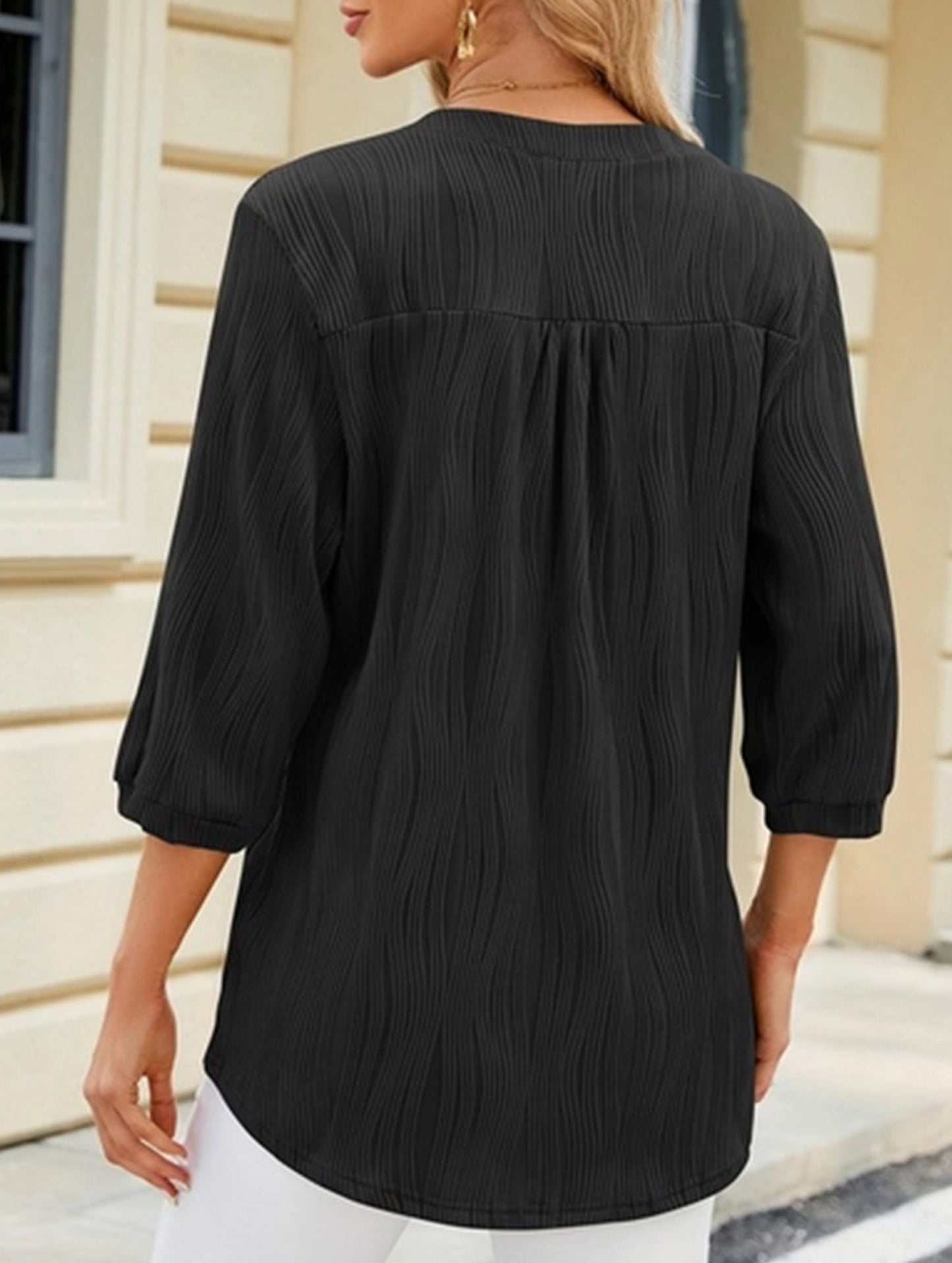 Solid V-Neck Button T-Shirt ??Loose Fit Casual Top