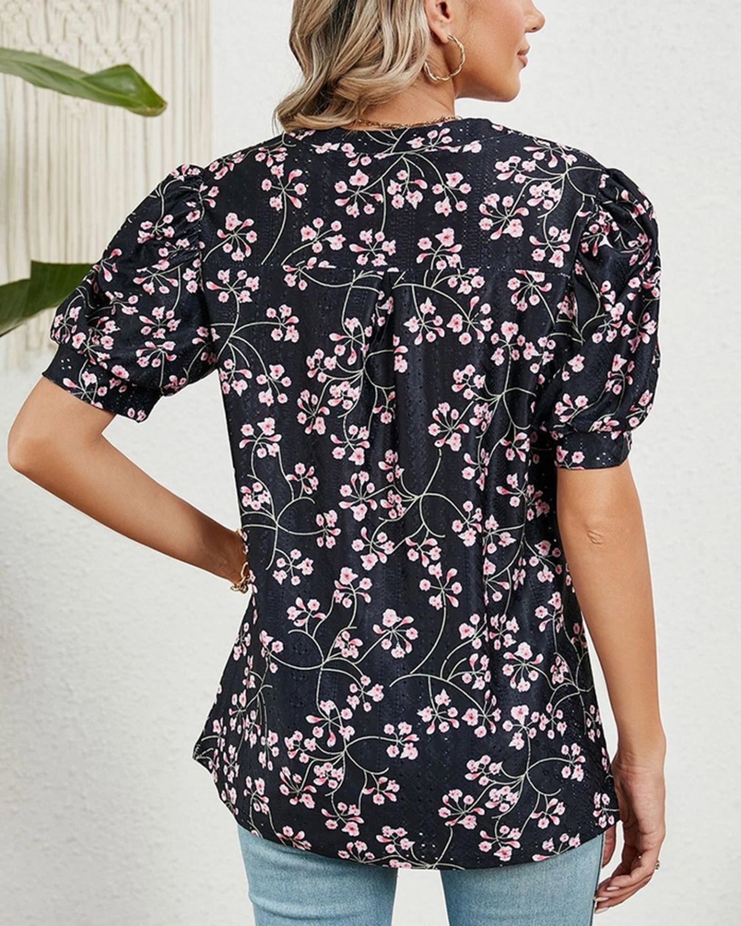 V-Neck Loose Short Sleeve Printed T-Shirt ??Comfortable & Trendy Casual Wear