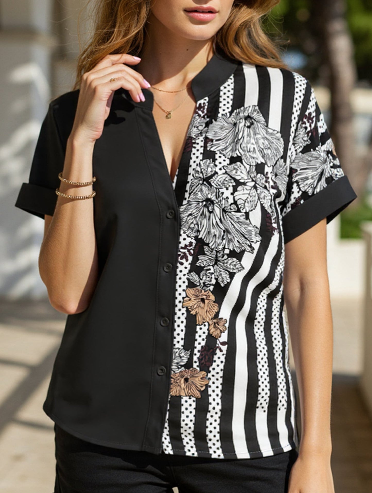 DOUBLE COLOR FLORAL BUTTON-UP SHIRT_CWTSTS0417