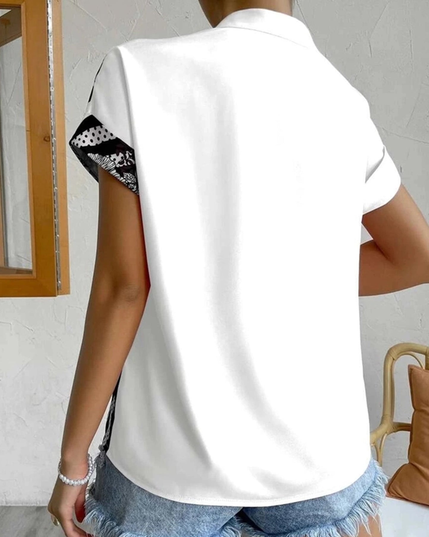 DOUBLE COLOR FLORAL BUTTON-UP SHIRT_CWTSTS0417