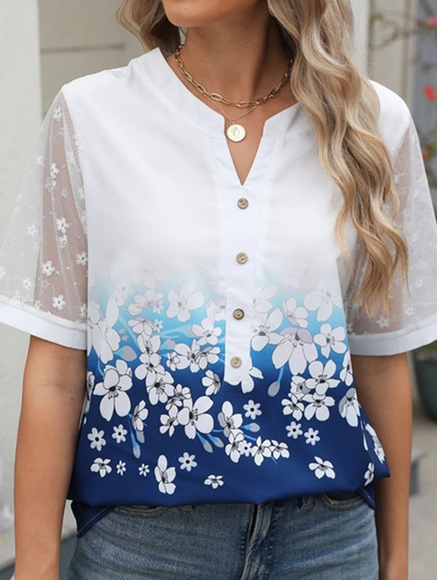 Summer Chiffon Blouse for Women ??V-Neck Lace Sleeve Printed Top