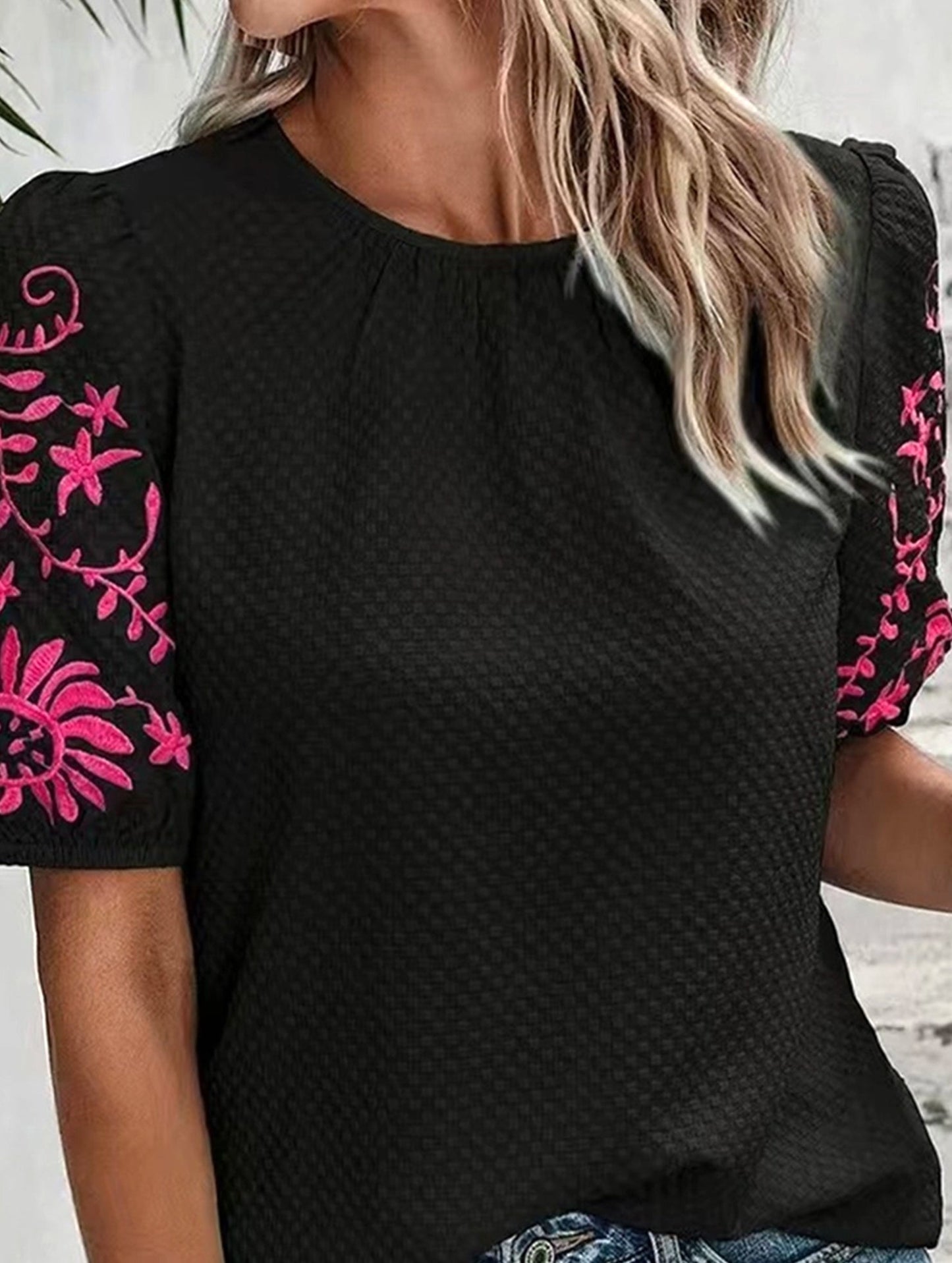 Embroidered Puff Sleeve Pullover Top ??Round Neck, Relaxed Fit, S??XL