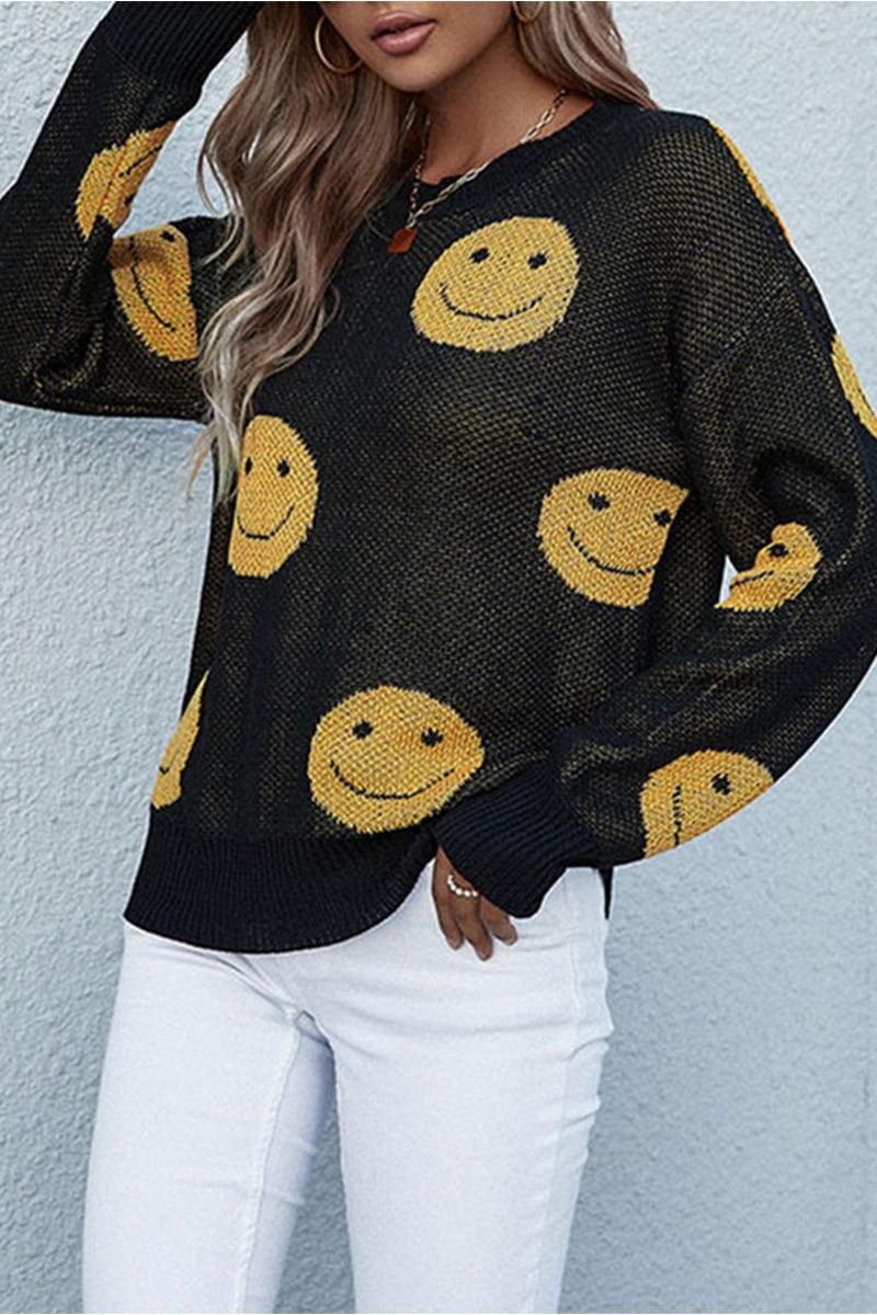 SMILE FACE PRINTING CASUAL TOP - Doublju