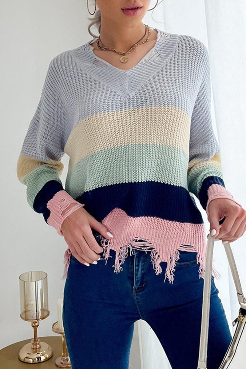 DISTRESSED HEM COLOR BLOCK KNIT SWEATER - Doublju