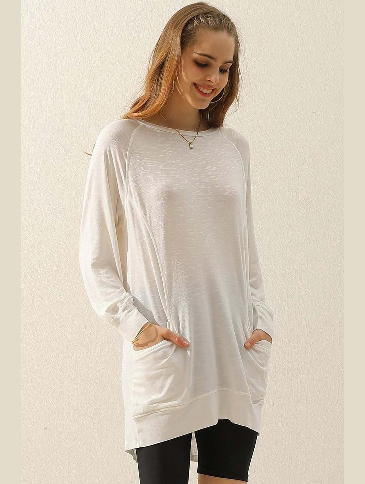 R NECK LONG SLEEVE SLUB LONG KNIT TOP WITH POCKETS - Doublju