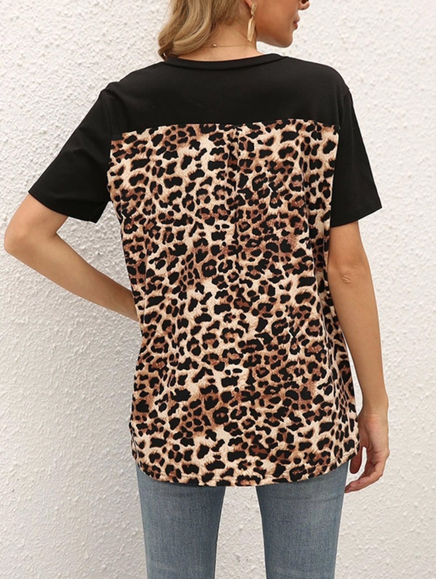 LEOPARD PATTERN BLOCKED CASUAL TOP