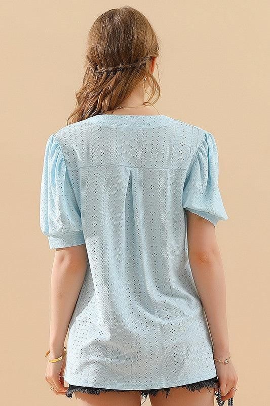 PUNCHING LACE V NECK PUFF SHORT SLEEVE BLOUSE - Doublju