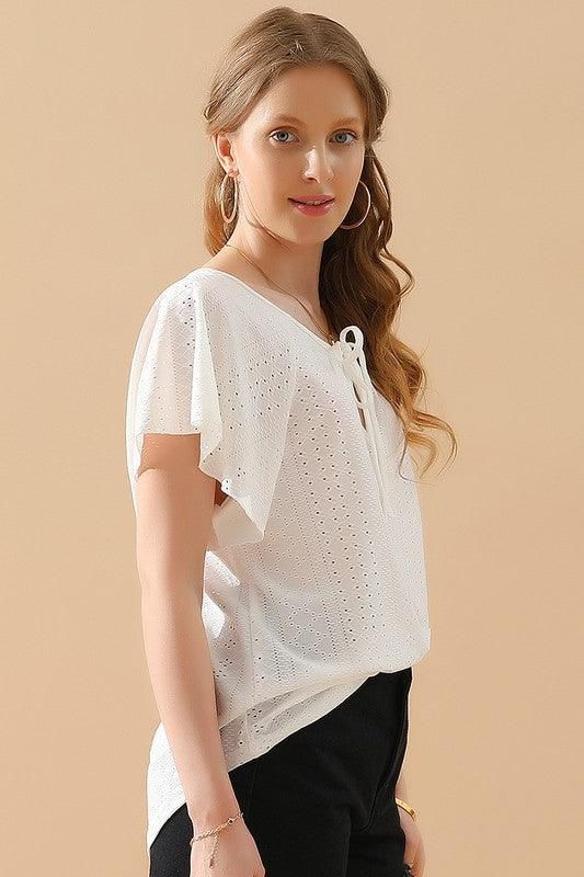 V NECK PUNCHING LACE UP RUFFLE LOOSE TOP - Doublju