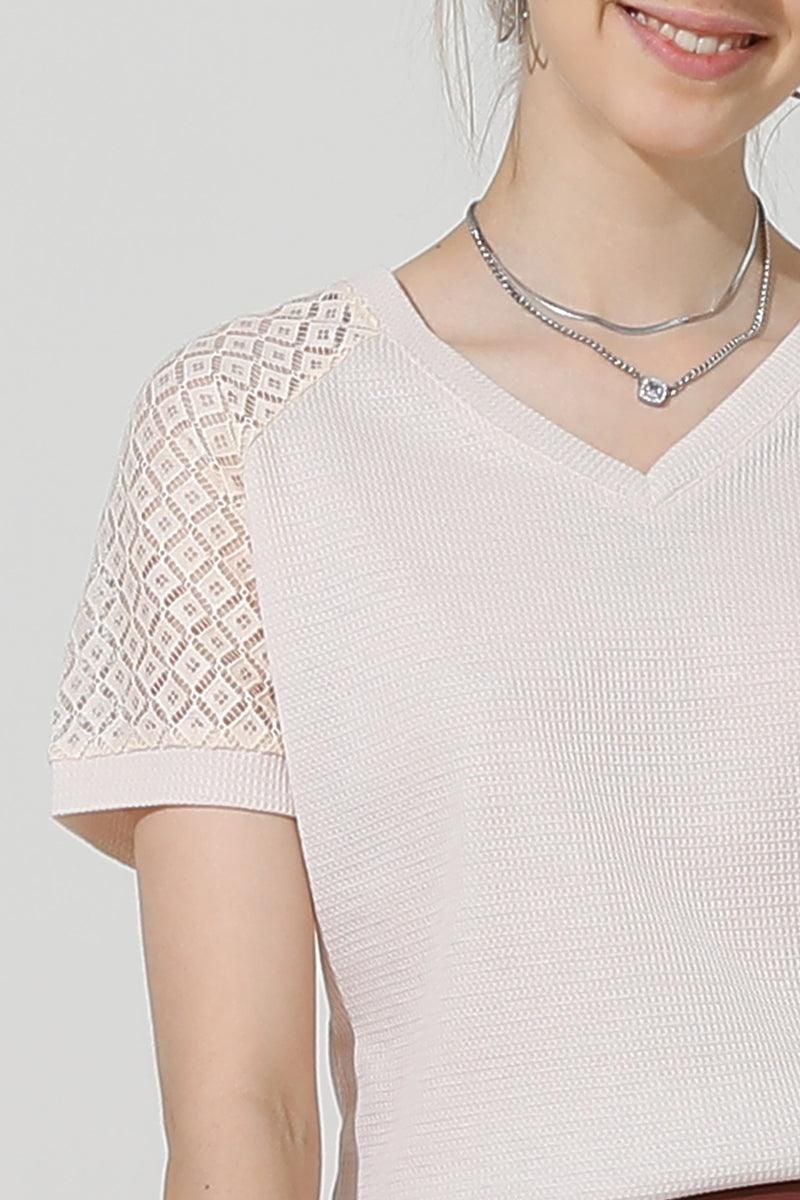 PUNCHING LACE SLEEVE V NECK WAFFLE TOP - Doublju