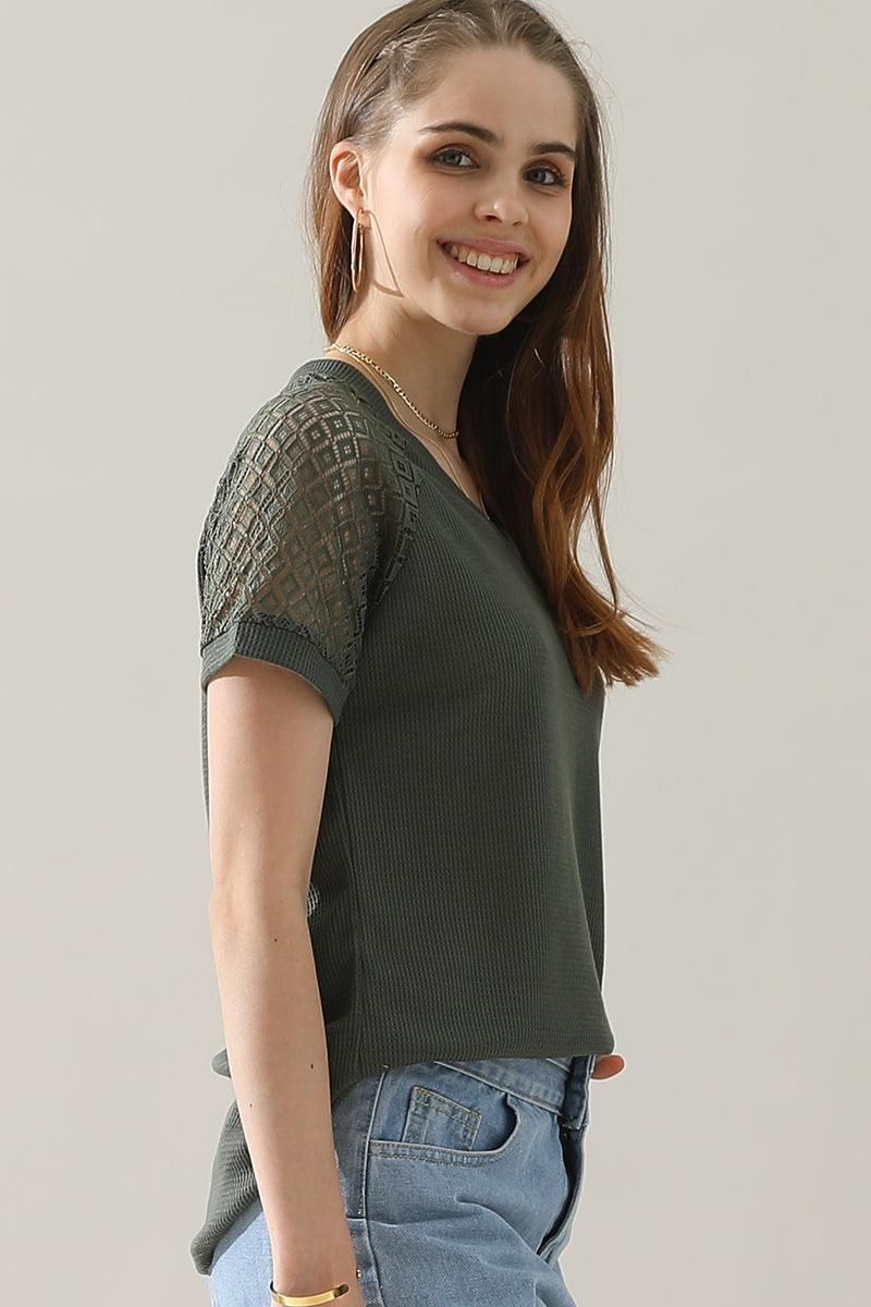 PUNCHING LACE SLEEVE V NECK WAFFLE TOP - Doublju