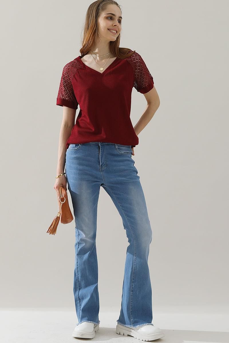 PUNCHING LACE SLEEVE V NECK WAFFLE TOP - Doublju