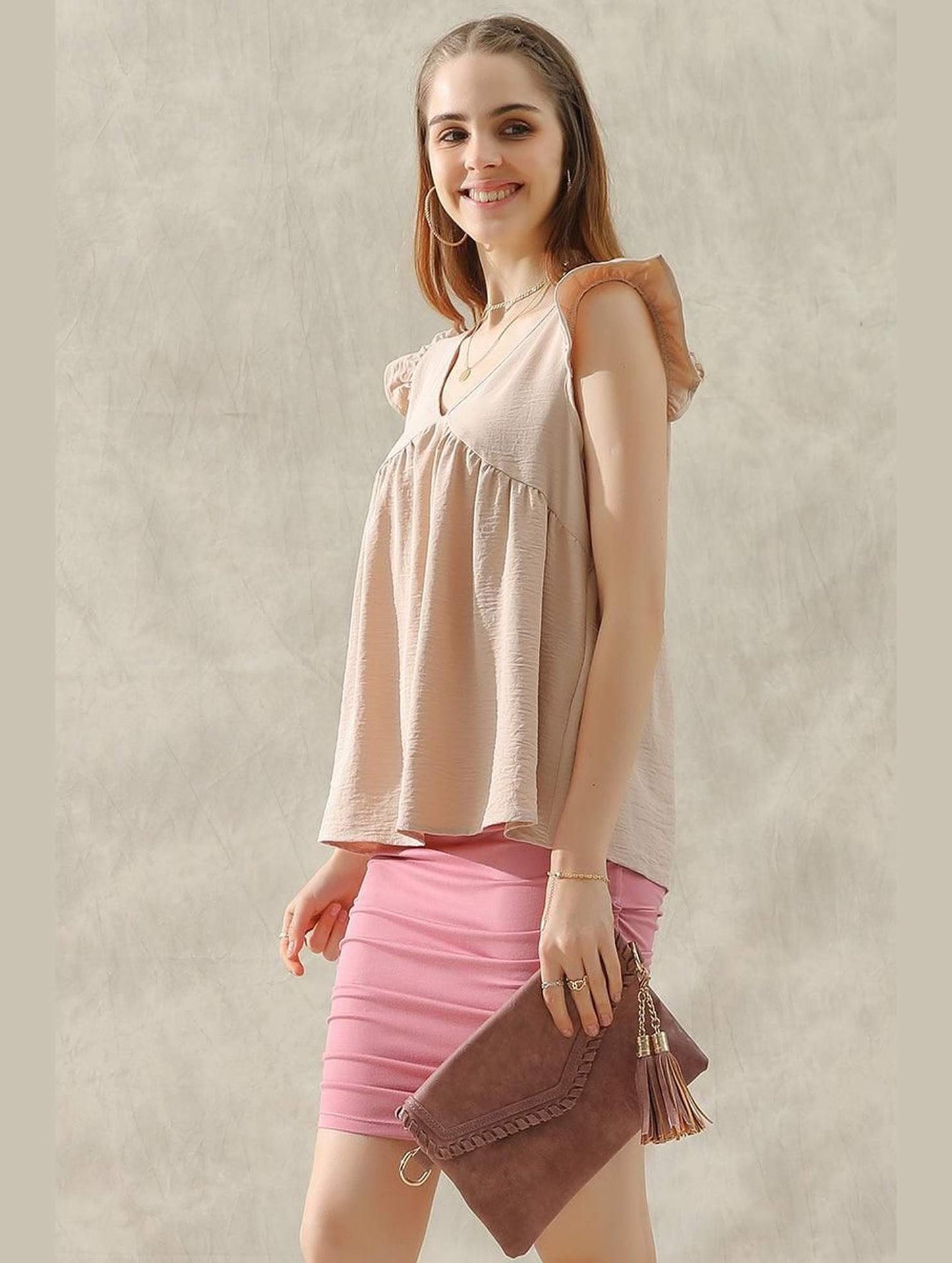 V NECK RUFFLE SLEEVE TOP - Doublju