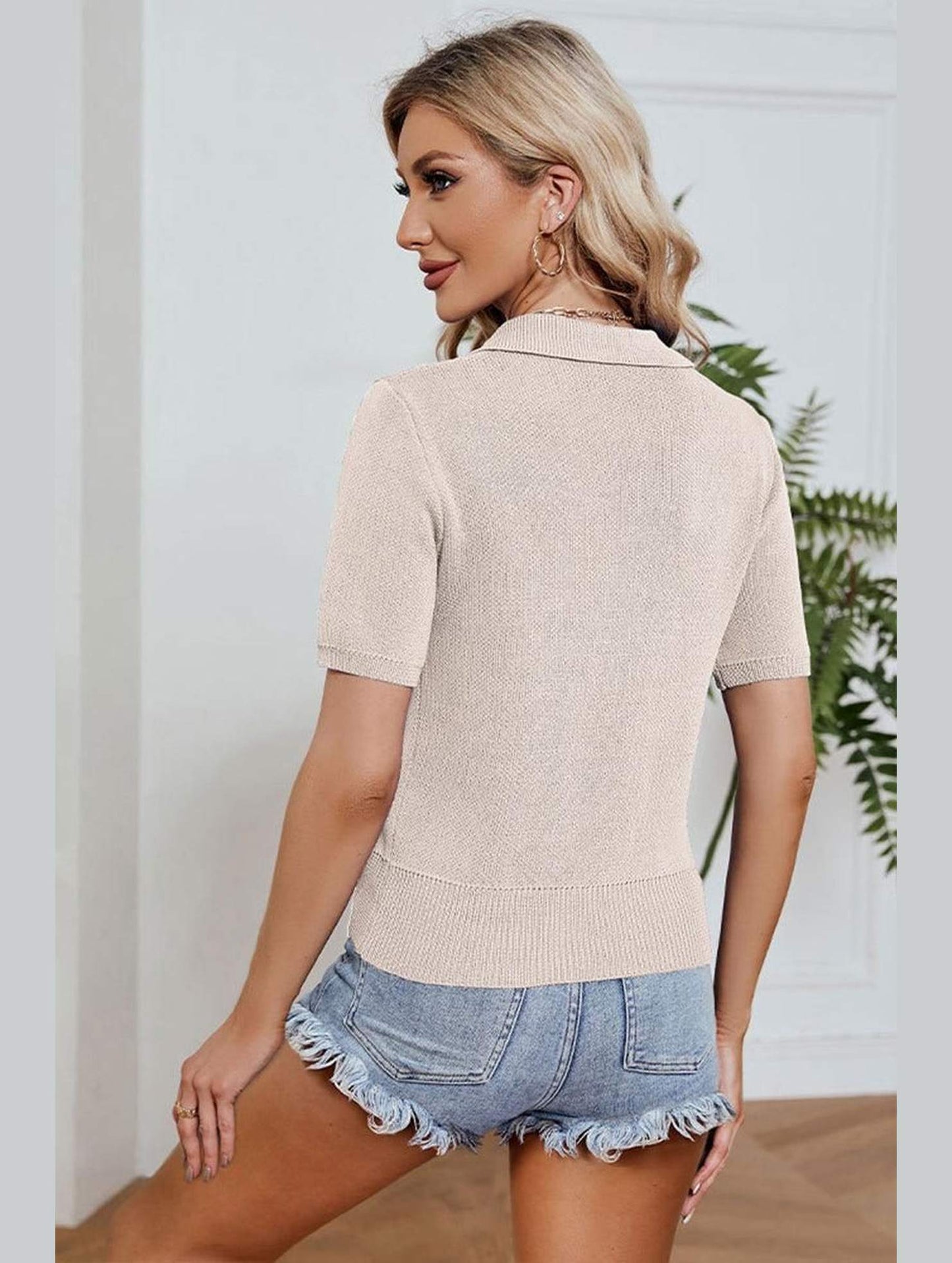 RIBBED V NECK SOLID SHORT SLEEVE KNIT TEE - Doublju