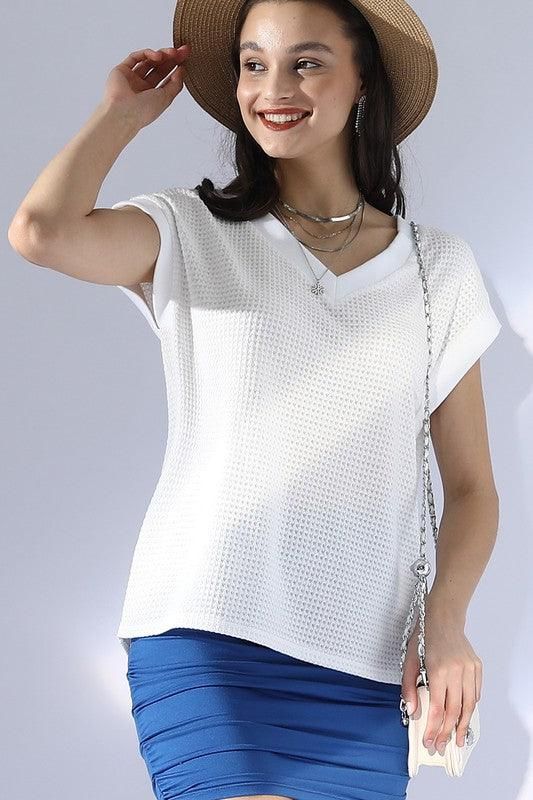 V NECK SHORT SLEEVE WAFFLE KNIT TOP - Doublju