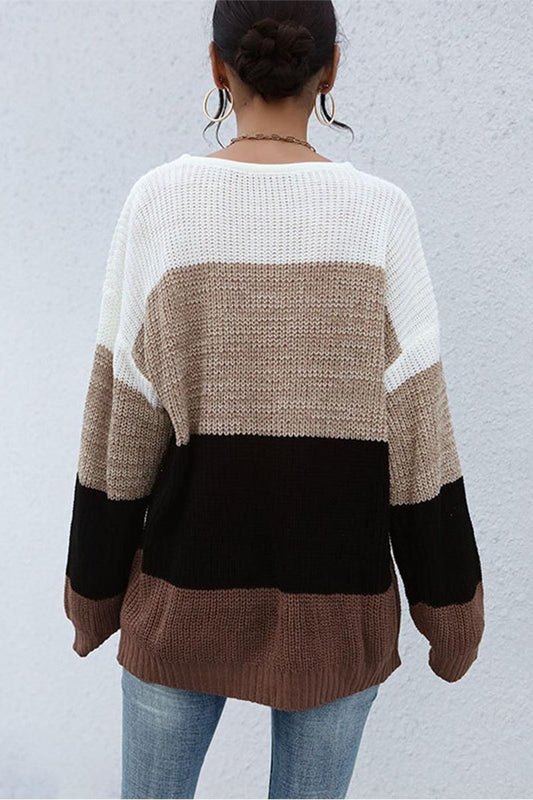 LOOSE FIT COLOR BLOCK KNITTED SWEATER - Doublju
