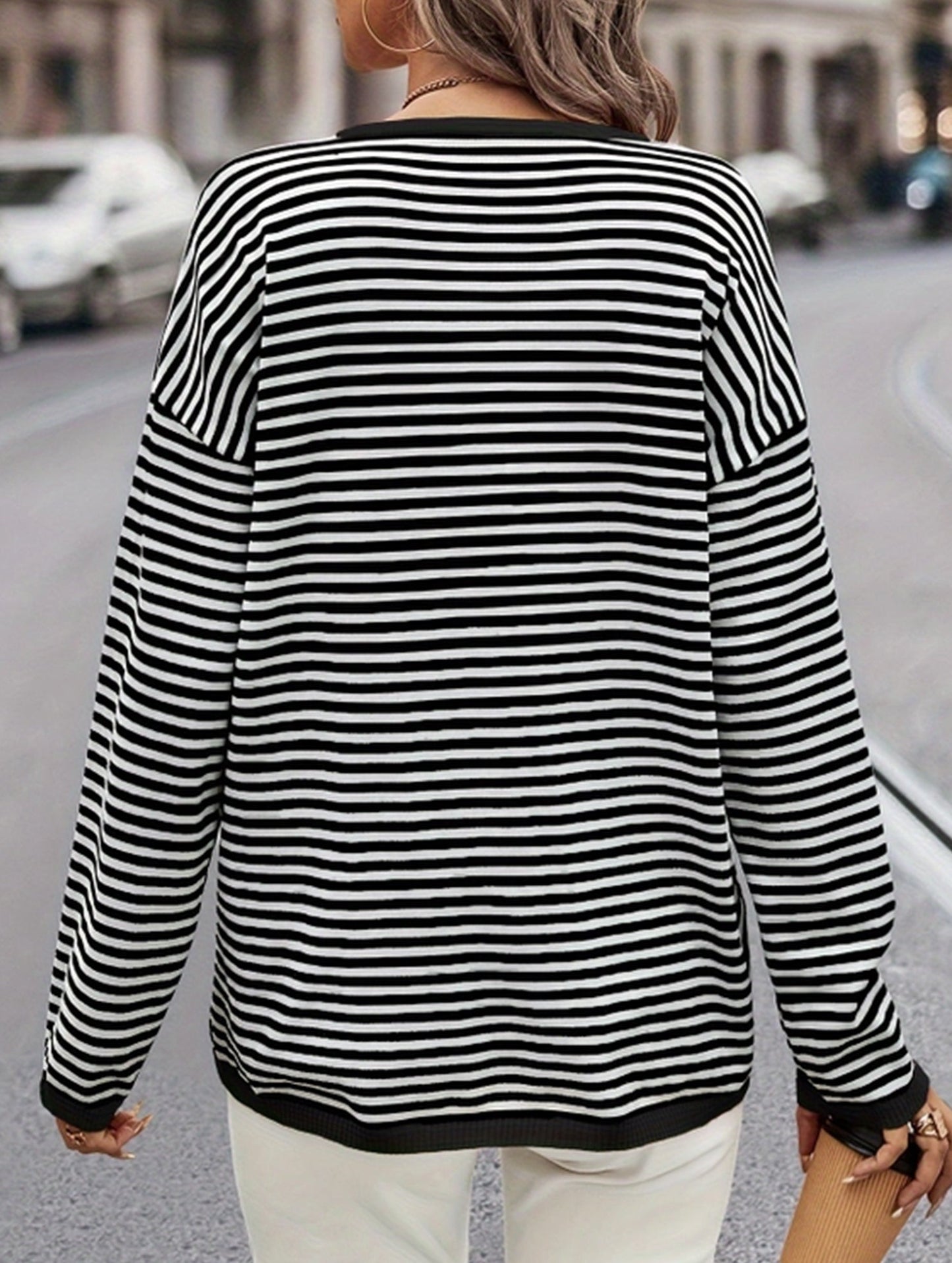 Contrast trim Striped Knit top