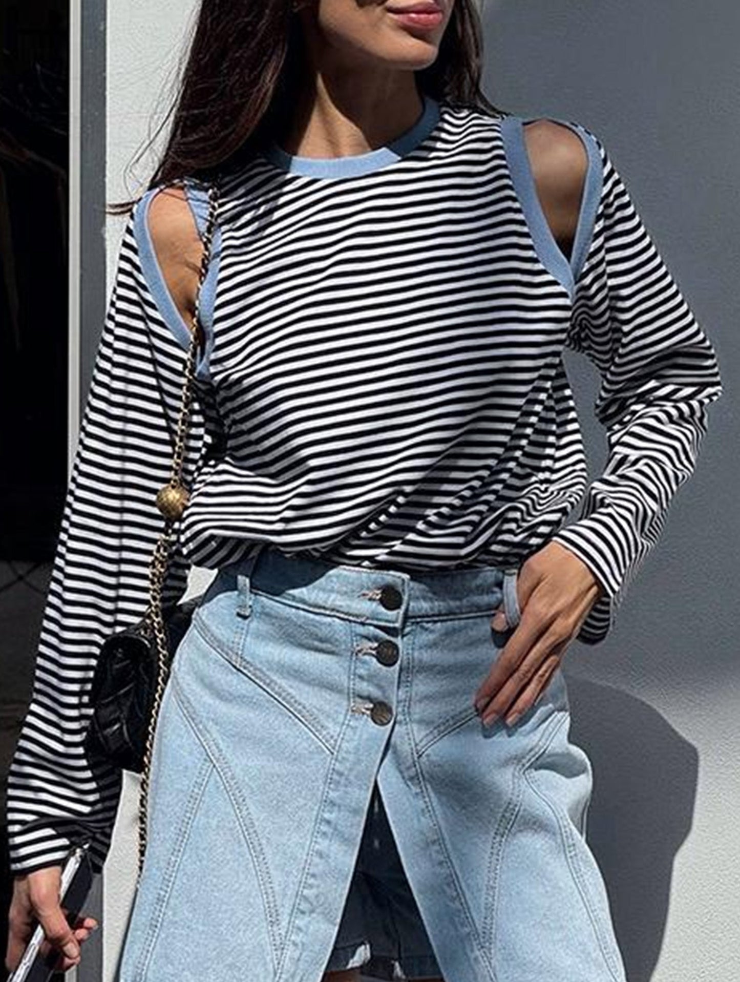 Contrasting striped long sleeved T-shirt top