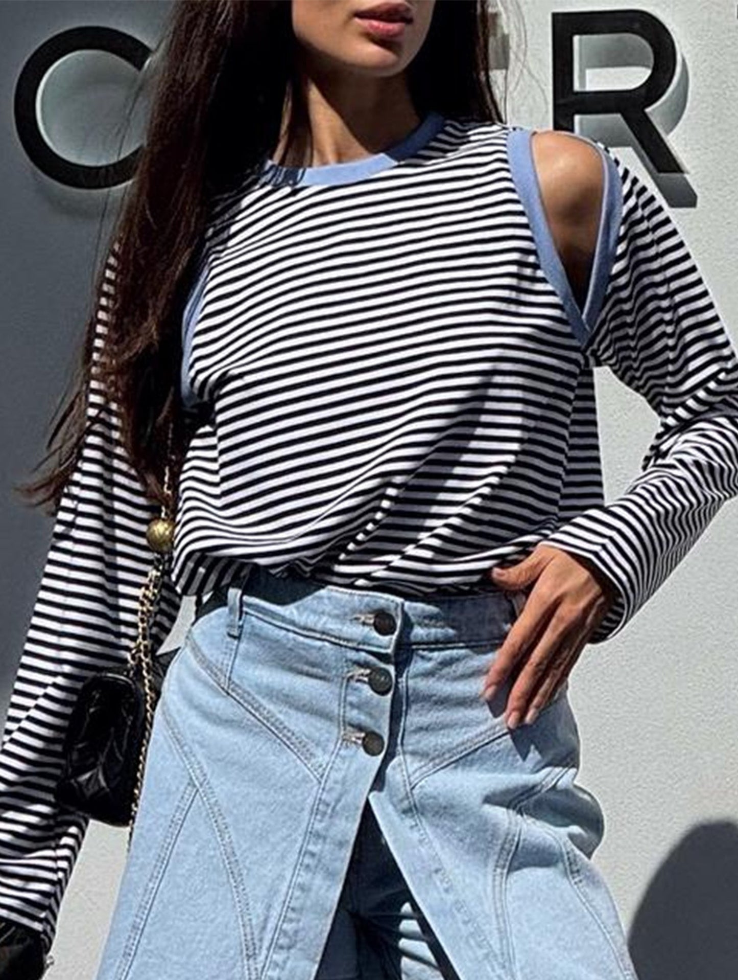 Contrasting striped long sleeved T-shirt top