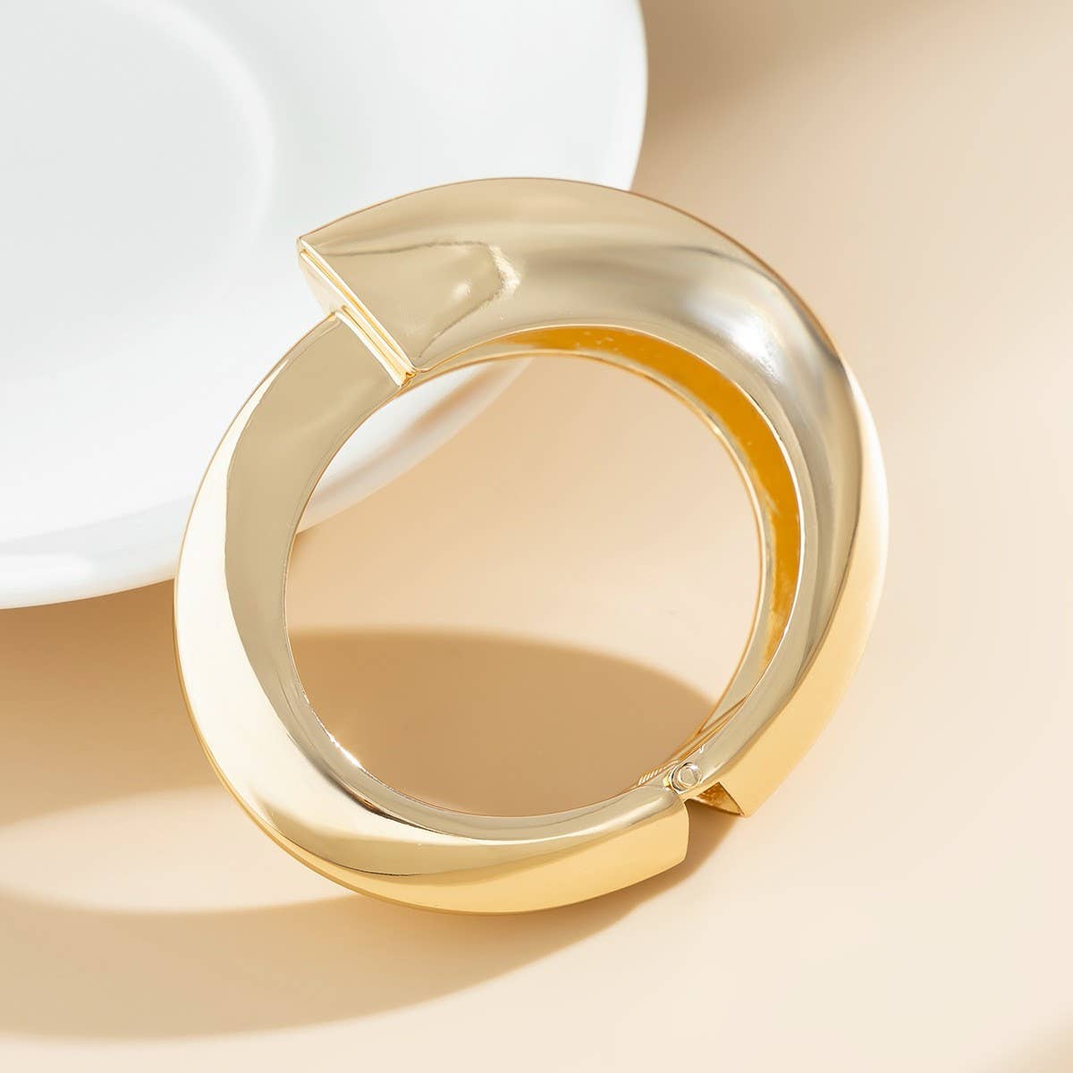 FASHIONABLE AND VERSATILE IRREGULAR BRACELET_CWMM3075