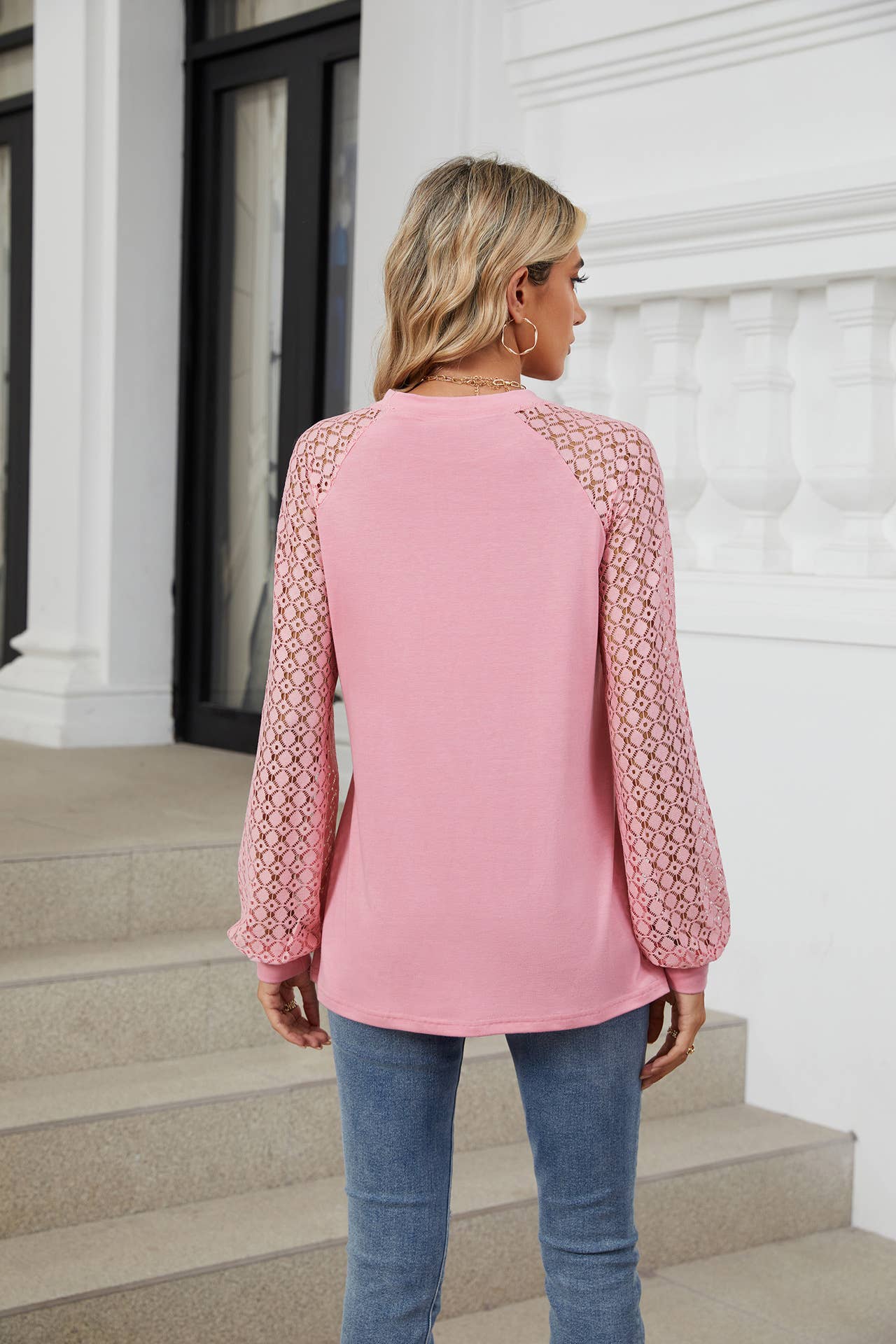 Round-neck solid-color lace long-sleeved T-shirt