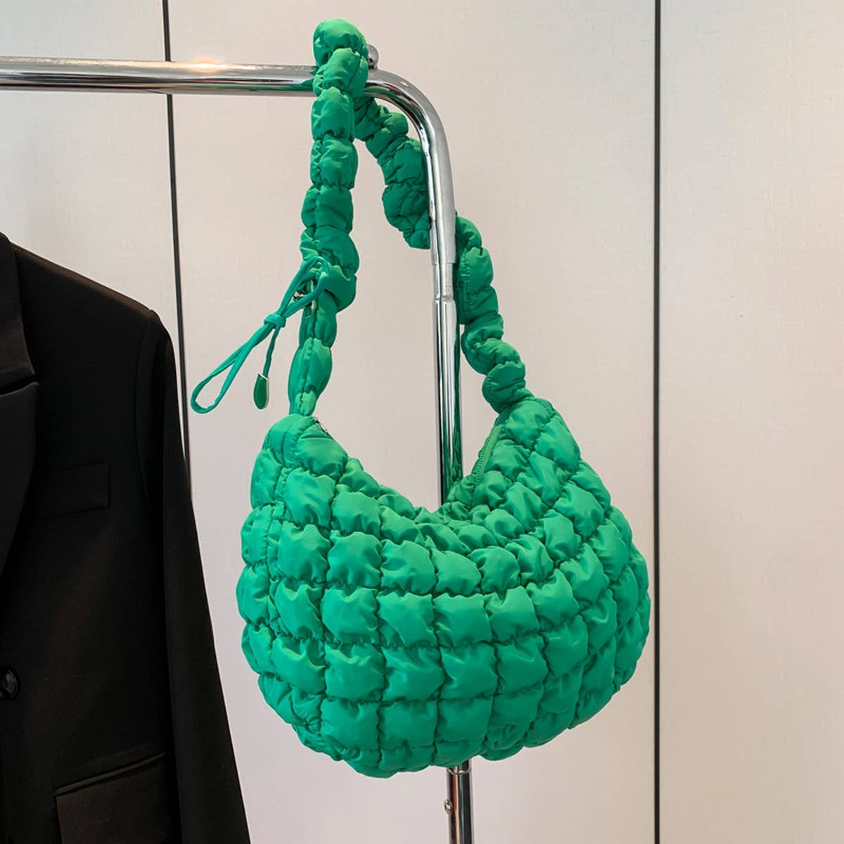 Cloud Pouch Shoulder Crossbody Bag_CUAB00499